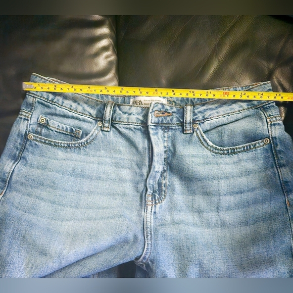 Zara Straight leg Sz 8/30W Denim  Jeans 100% Cotton Non Stretchy Zipper 5 Pocket - Picture 6 of 9